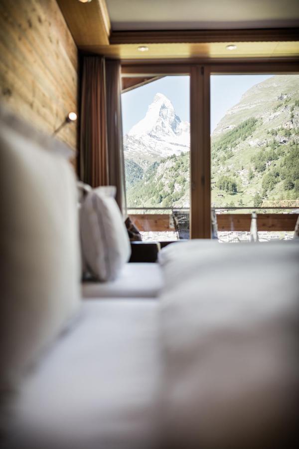 Petit Chalet By Schoenegg Zermatt Bagian luar foto